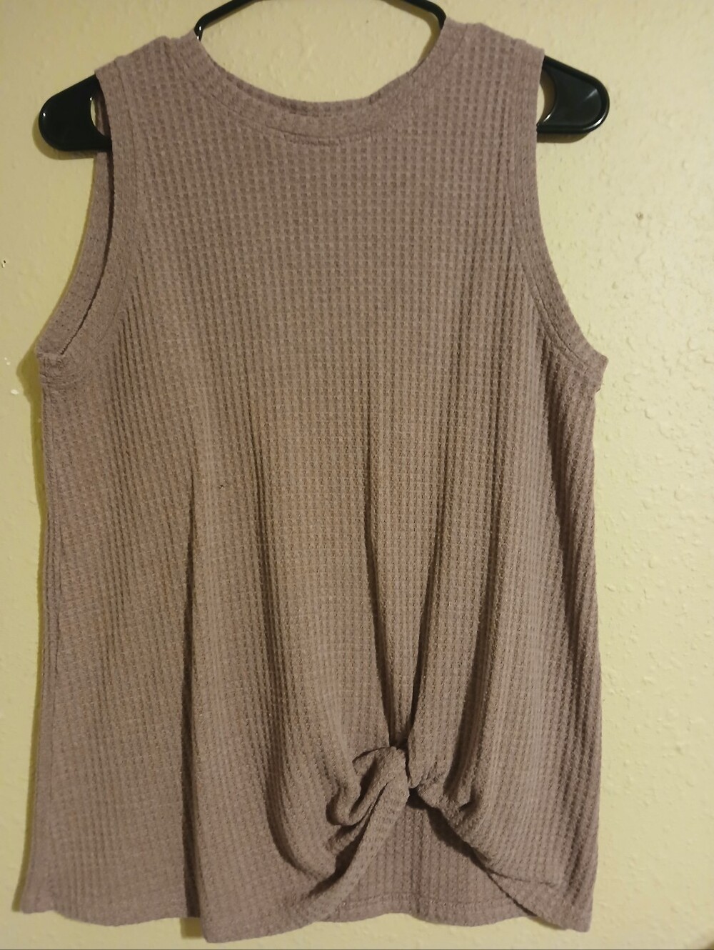 Sleeveless Waffle-Knit Twist-Front Tank Top - Mauve Taupe
